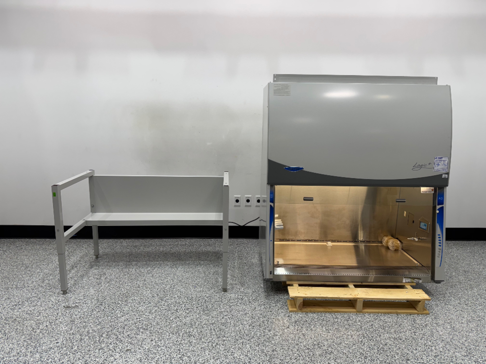 Image of Labconco Logic+ 4' BioSafety Cabinet